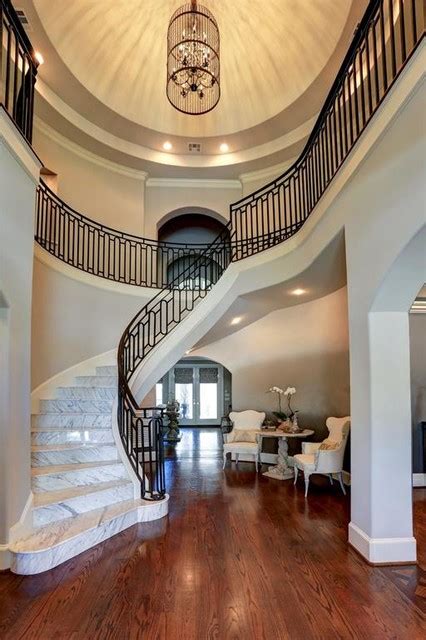 Mediterranean Style Custom Home in Bellaire Texas Méditerranéen