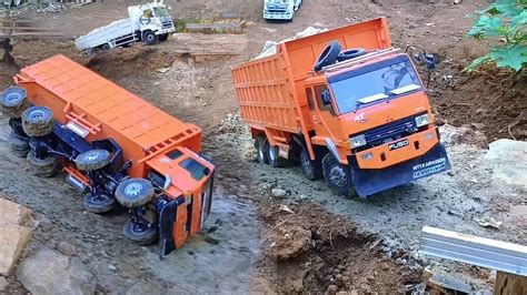 Kopel Patah Dump Truk Fuso Ps Truk Hino Muatan Pasir Miniatur