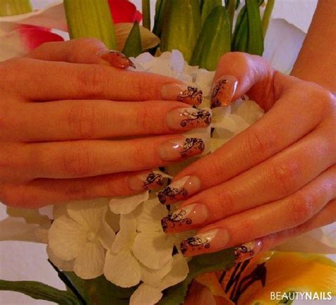 Herbstnägel Nageldesign 100 Bilder 2025 Herbst Nailart Galerie