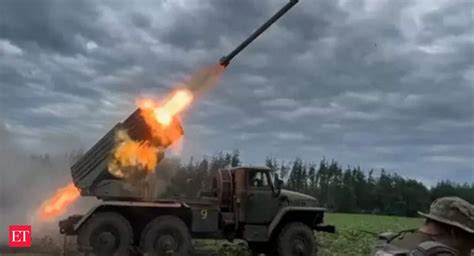 Ukraine Troops Fire Powerful MSLR BM 21 Grad Missile To Repel