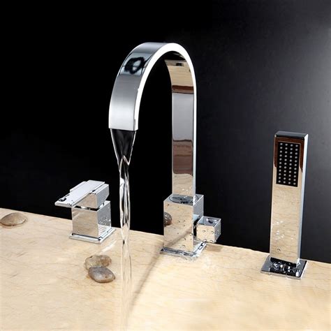 Luxury Dree Three Hole Deck Mounted Roman Tub Faucet With Handheld