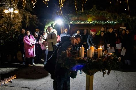 Armenii gherleni au aprins a treia lumânare de Advent ziarulfaclia ro