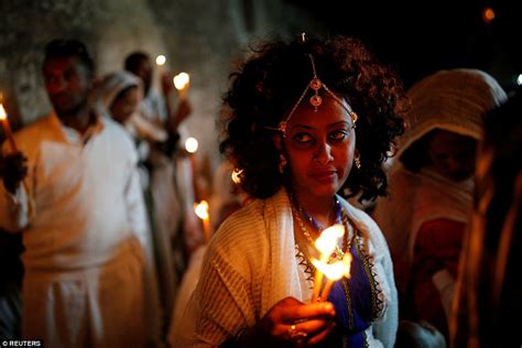 Jerusalem Hosts Fire Ceremony As Eastern Orthodox Christians Celebrate Jesus Resurrection