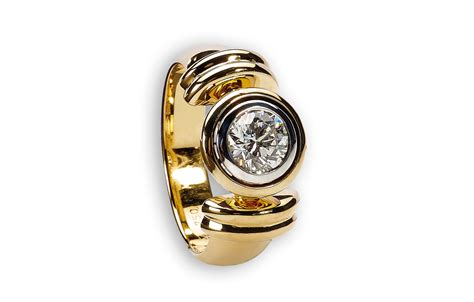 Diamant Ring Gelb und Weißgold 1 Diamant 0 81ct in Hamburg und Sylt