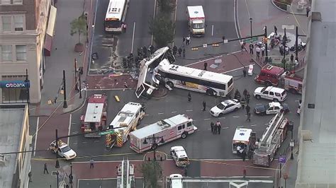 Photos Deadly Bus Crash In Newark N J