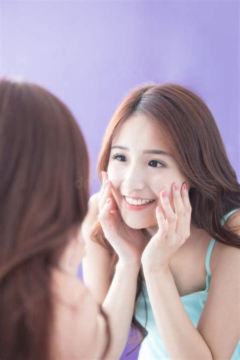 Smile Woman Look Mirror Stock Image Image Of Hair Health 69884775