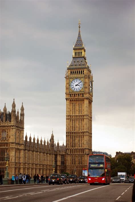 Elizabeth Tower United Kingdom Close Up Landmark London England