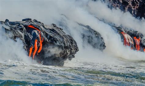 Kilauea Volcano Lava Flow stock image. Image of wave - 80884659