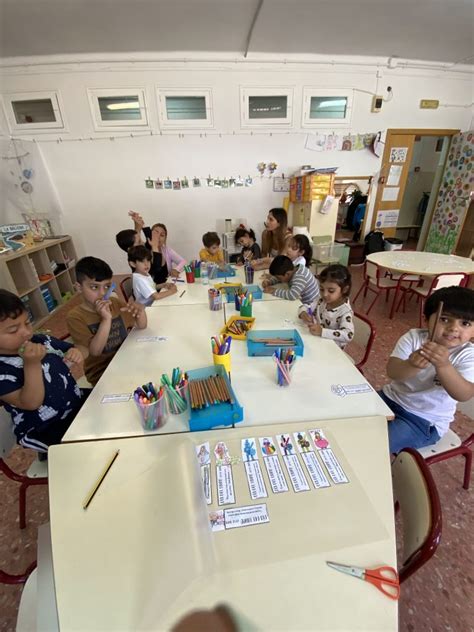 FOTOS DIA DEL LLIBRE CEIP GREGORI MAYANS I CÍSCAR MISLATA