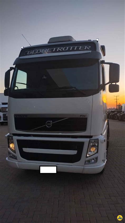 Caminhao Volvo FH 460 usado à venda