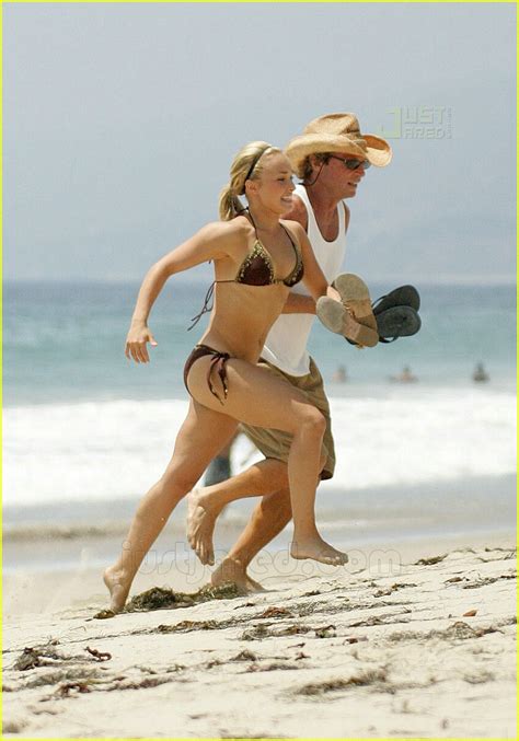 Hayden Panettiere Is A Bikini Babe Photo Bikini Hayden