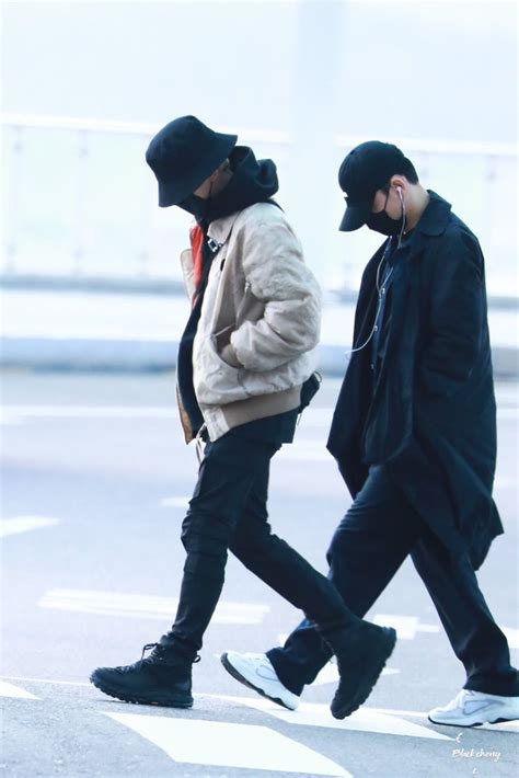 Baekhyun And Chen At Incheon Airport Departing For Kuala Lumpur