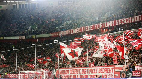 Fortuna D Sseldorf Fans Lachen Ber Neuen K Lmel Vertrag