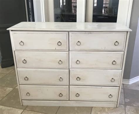 How to Paint a Dresser Black: Smooth and Durable