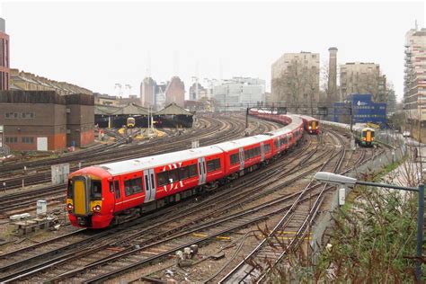 387224 Victoria Gatwick Express Class 387 Unit No 38722 Flickr