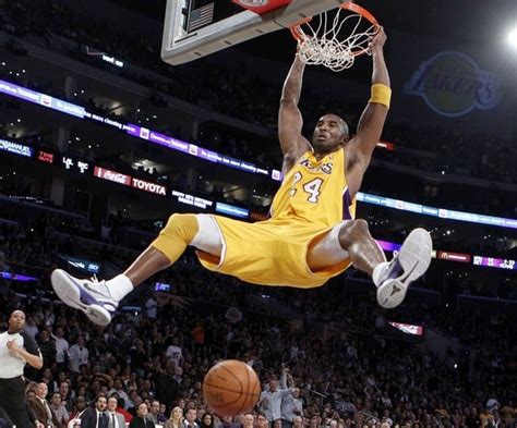 Kobe Bryant Dunk Wallpaper - WallpaperSafari