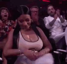 Voguepetty Nickiminaj Voguepetty Nickiminaj Discover Share Gifs