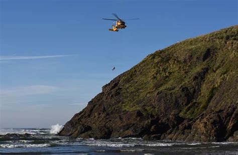 An Aircrew Aboard A Coast Guard Mh Jayhawk Helicopter Nara Dvids