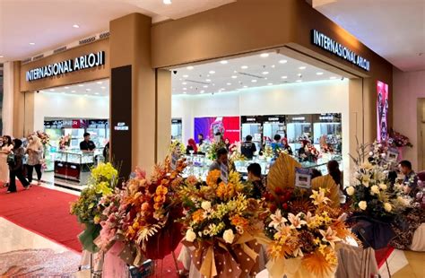 Grand Opening Toko Baru Di Tsm Internasional Arloji Tawarkan