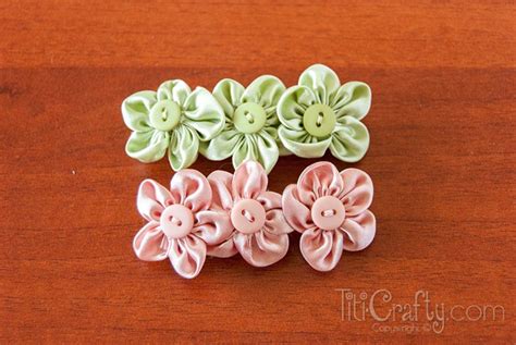 DIY Fabric Flower Hair Clips | The Crafting Nook by Titicrafty