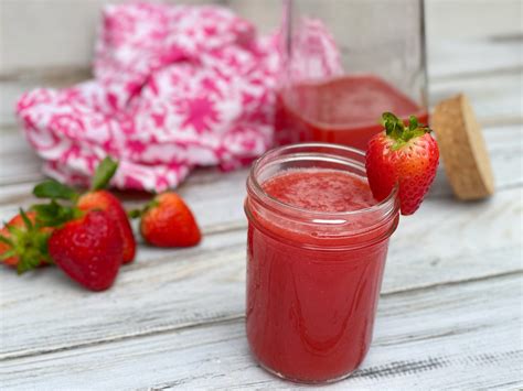 Homemade Strawberry Puree Recipe For Cocktails Drinks