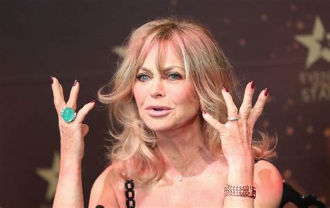 Age Is Just A Number Goldie Hawn 78 Flaunts Figure In Black