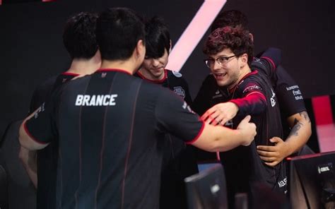 Cblol Red Canids Atropela Kabum E Avan A Na Chave Inferior