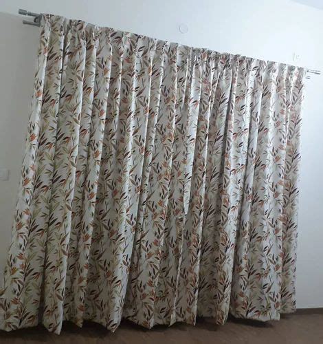 White Base Cotton Floral Printed Window Curtain For Home Size 7x8