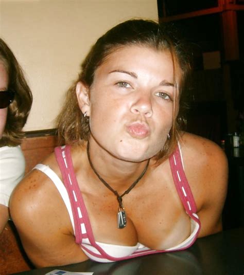 Downblouse Porn Pictures Xxx Photos Sex Images Pictoa