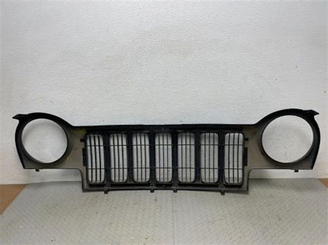 Buy 2005 To 2007 Jeep Liberty Grill Grille Chrome Plastic 8246r Dg1 In