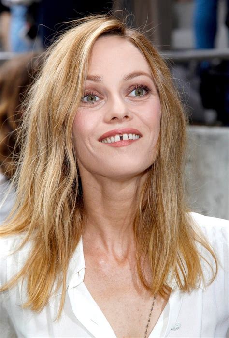 Madonna Judith Pech Ek I Vanessa Paradis Slavn Kte Z Mezery Mezi