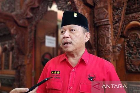 Dua Orang Mendaftarkan Diri Sebagai Bakal Cagub Jateng Melalui PDIP