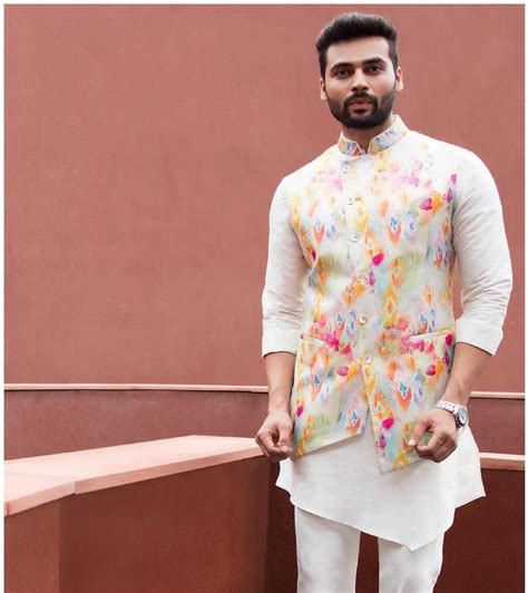 Indian Wedding Suits Men Indian Wedding Clothes For Men Sherwani For