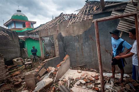 Sejumlah Rumah Di Banten Rusak Akibat Hujan Deras Disertai Angin Kencang