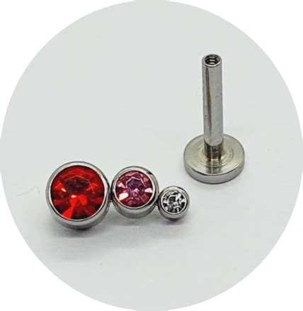 Labret Zircônia Vermelha Rosa e Branca 3P Revolution Piercings