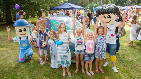 Tausende Kinderfest Besucher Werden Am Schwanenteich Erwartet Radio