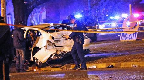 Police Vehicle Plows Into Parade Crowd In New Orleans 12 Critical