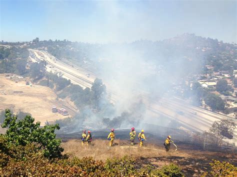 Crews Battle Brush Fire Near Sr 125 In La Mesa Cbs News 8 San Diego