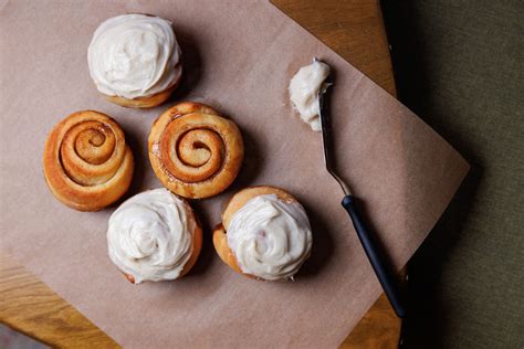 Cinnamon rolls are having a moment in Baton Rouge this season 