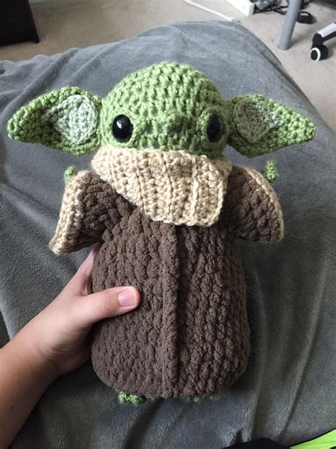 Yesterday I got a handmade baby yoda plush! | /r/BabyYoda | Baby Yoda ...