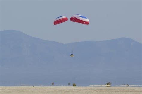 波音“星际客机”返回地球 成功结束不载人试飞 中国科技网