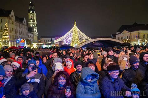 Ștefan Hrușca la Targul de Craciun Oradea A cantat alaturi de