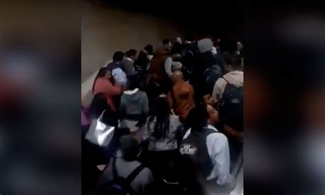 Video Dos Lesionados Por Falla De Escalera El Ctrica En Metro Tacubaya