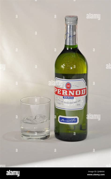 Pernod Hi Res Stock Photography And Images Alamy