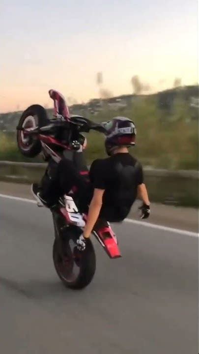 😱unbelievable Wheelie😱 😱release Hands😱 🔥bike Lover🔥 Wheelie