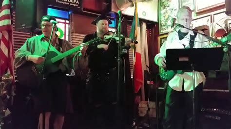 Wonderwall By Oasis With Macsilvers Irish Pirates At Fiddlers Green