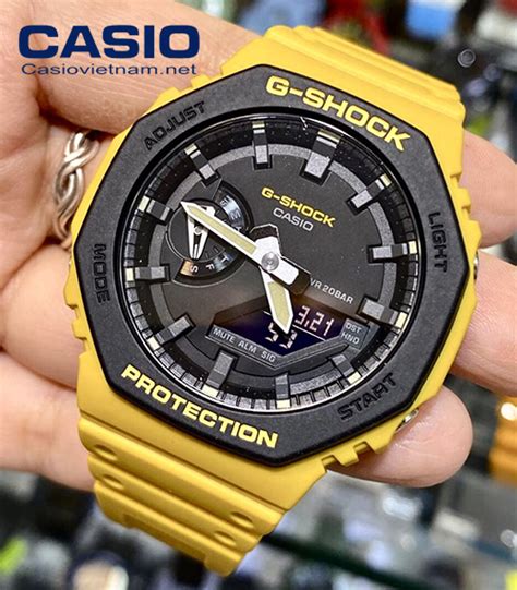 Đồng Hồ Casio G Shock GA 2110SU 9ADR Nam Dây Nhựa Màu Vàng Chống