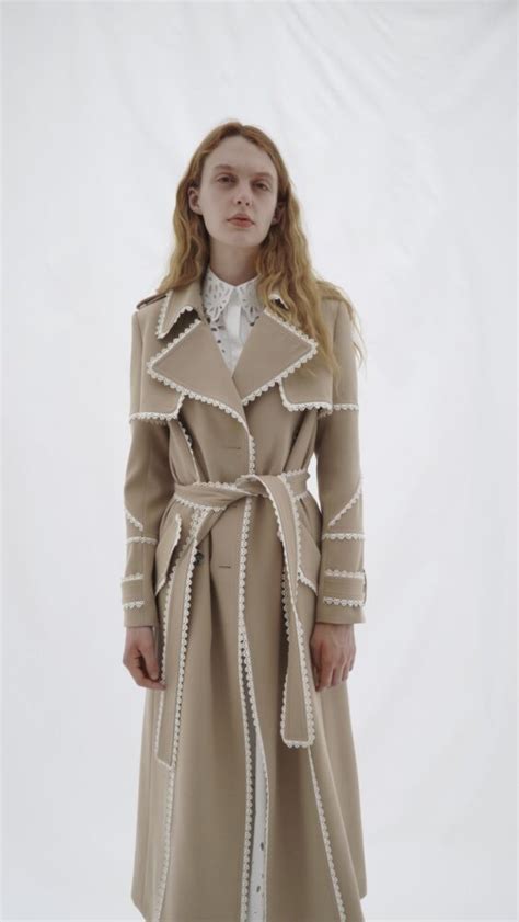 Chloé Resort 2022 Collection LES FAÇONS