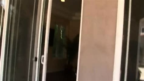 Tattooed Strong Man Fucks Really Attractive Babe Amy Reid