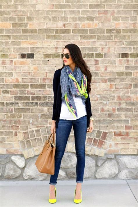 45 Scarf Outfit Ideas To Try This Winter